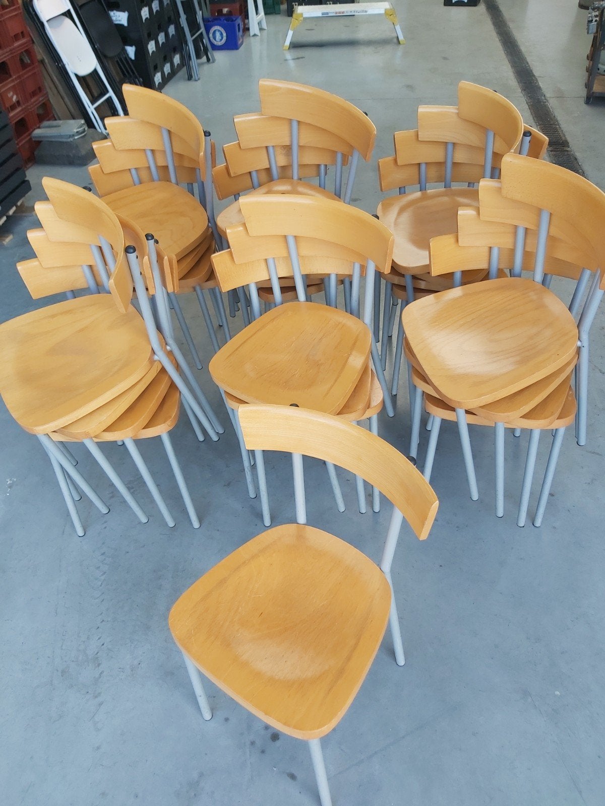 Lot de 25 chaises empilables, Maison & Meubles, Chaises, Enlèvement