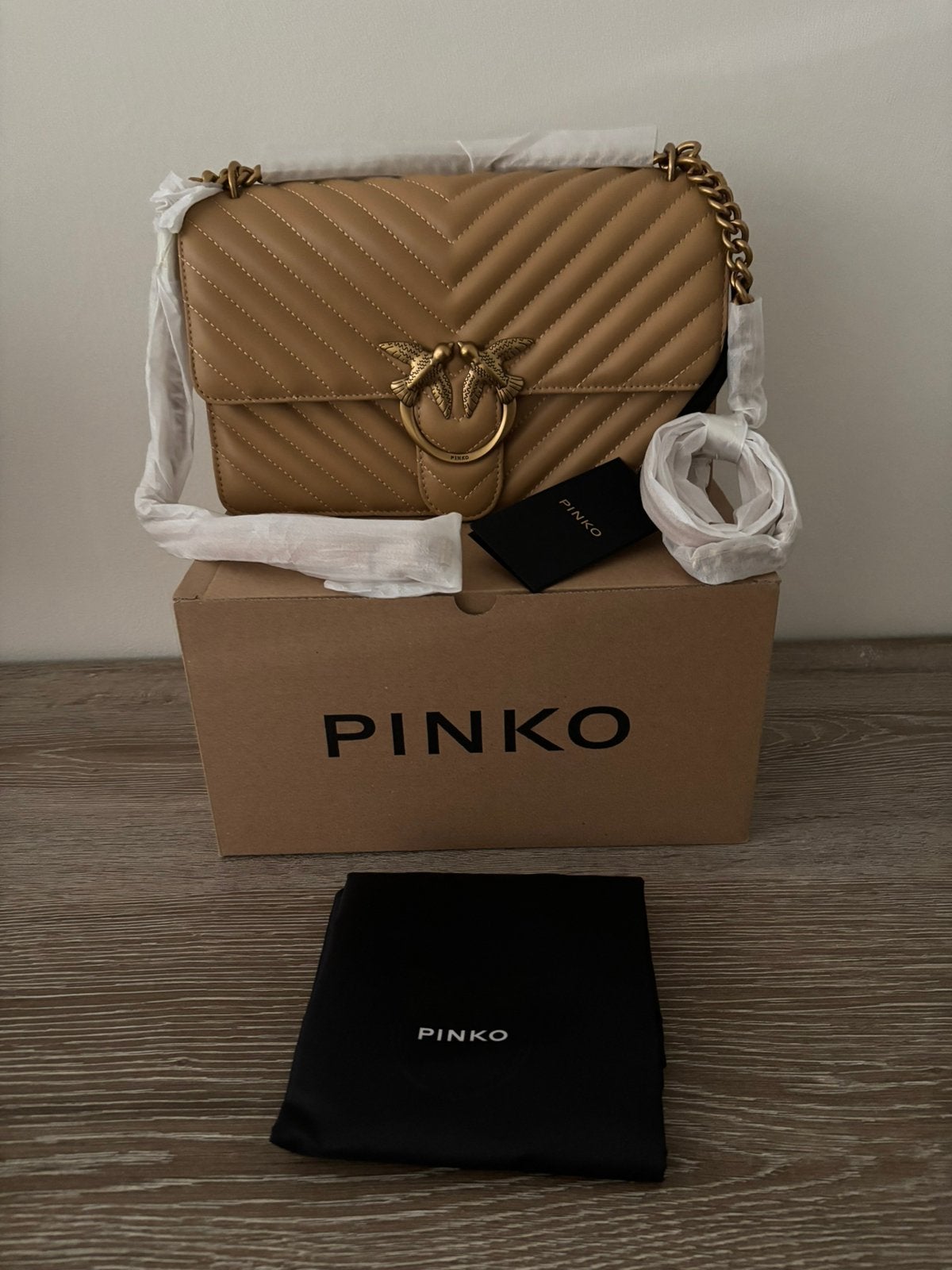 Pinko love one classic schouder/ crossbodytas ( nieuw), Handtassen en Accessoires, Tassen | Damestassen, Ophalen of Verzenden