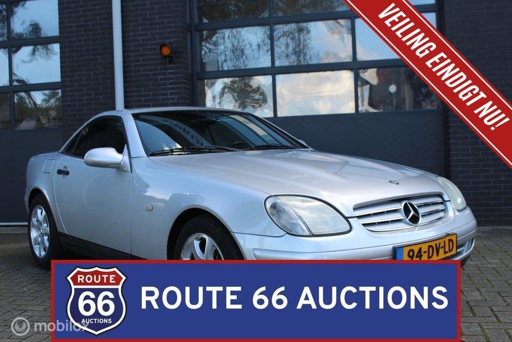 Mercedes-Benz SLK 200 Kompressor | 2000 | Route 66 Auctions, Auto's, Zwart, Mercedes-Benz, Bedrijf, Handgeschakeld