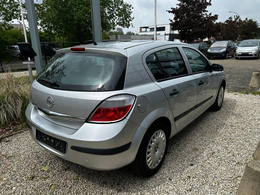 Opel astra 1.4i automaat met keuring garantie, 4 deurs, Stof, 4 cilinders, Bedrijf