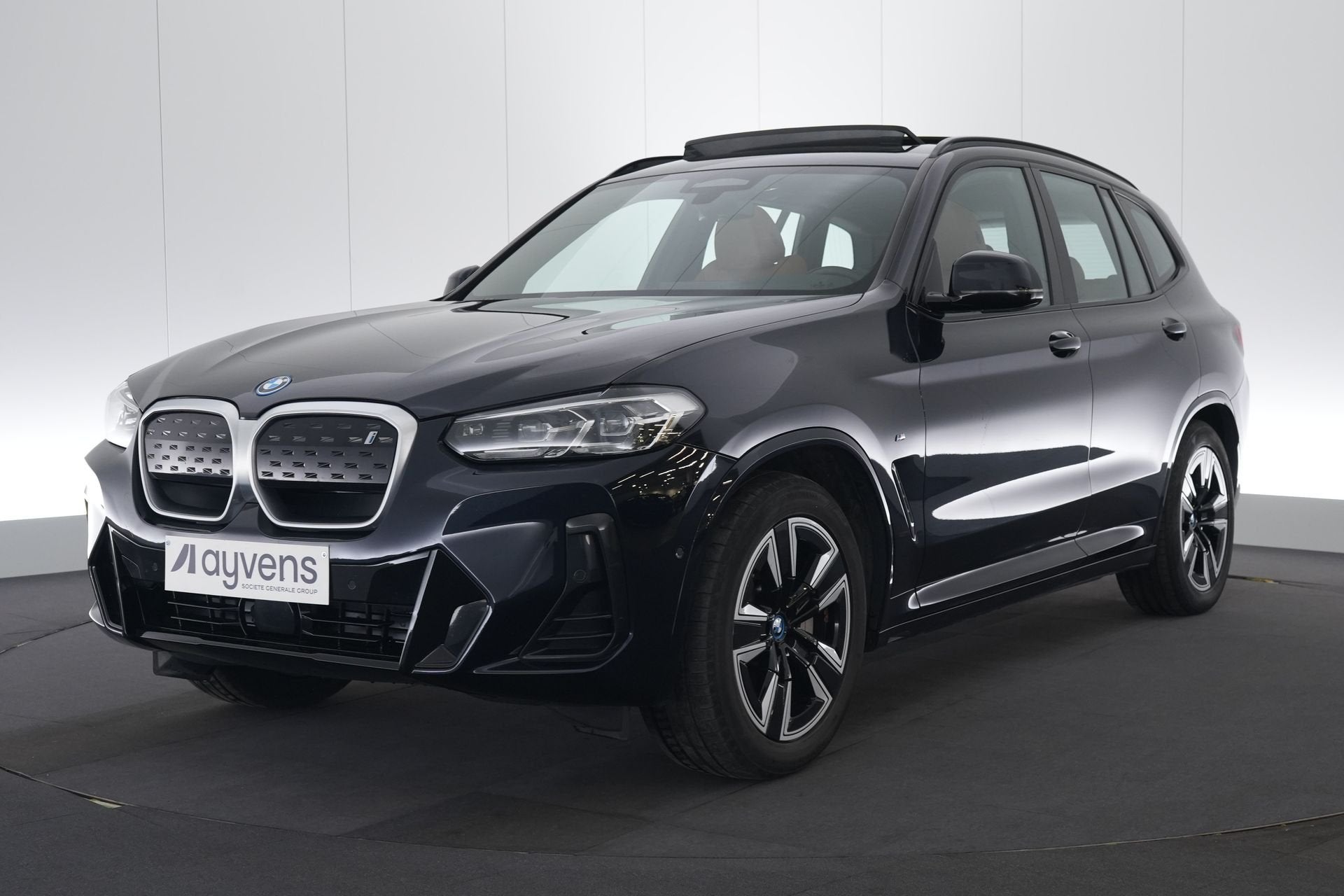 (2CJX073) BMW IX3, Autos, Achat, Entreprise, Carnet d'entretien, Ordinateur de bord