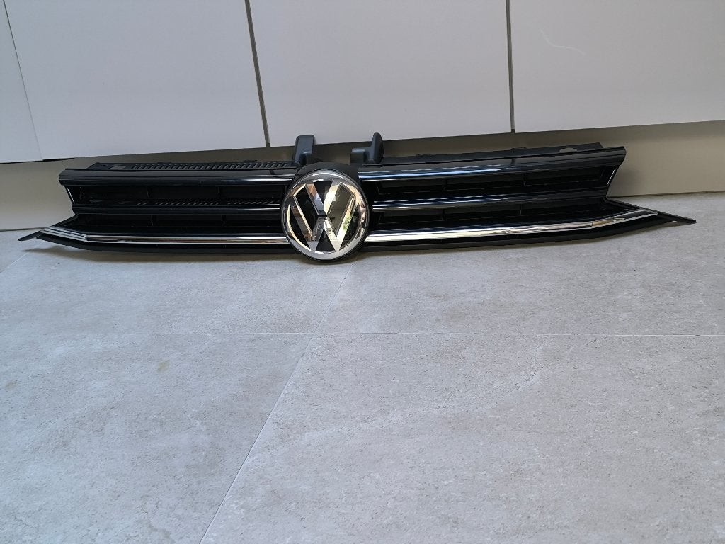 Volkswagen Touran (5T) Grill (2015-2022), Auto-onderdelen, Ophalen, Gebruikt, Voor, Volkswagen
