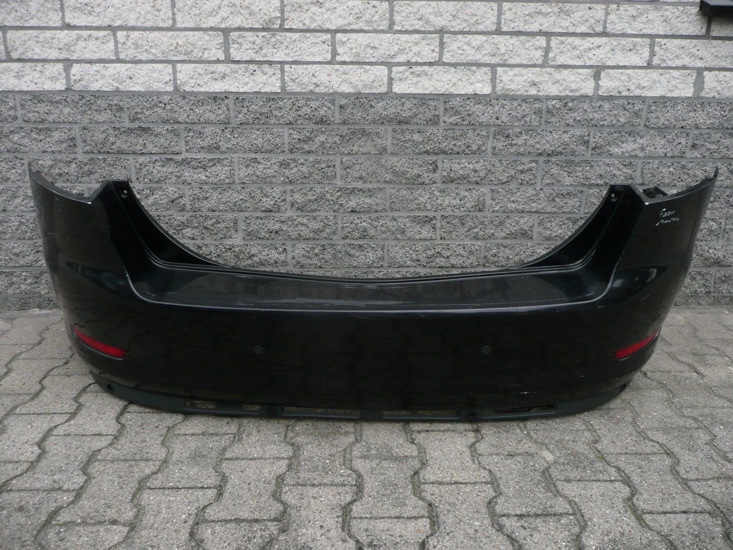 Ford Mondeo IV Achterbumper PDC Gaten 7S71F17906 Diffuser, Auto-onderdelen, Carrosserie, Gebruikt, -, -, Ophalen of Verzenden
