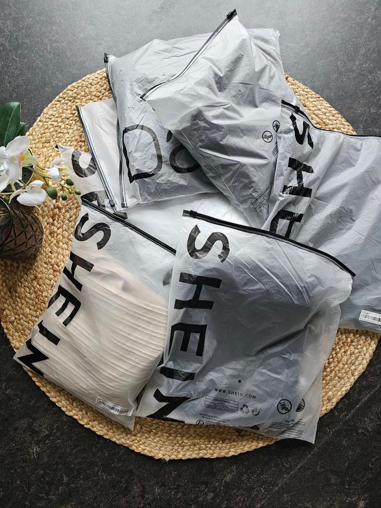 PAKKET NIEUWE kledij - resell mogelijkheden - SHEIN, Kleding | Dames, Dames-kledingpakketten, Ophalen of Verzenden, Nieuw