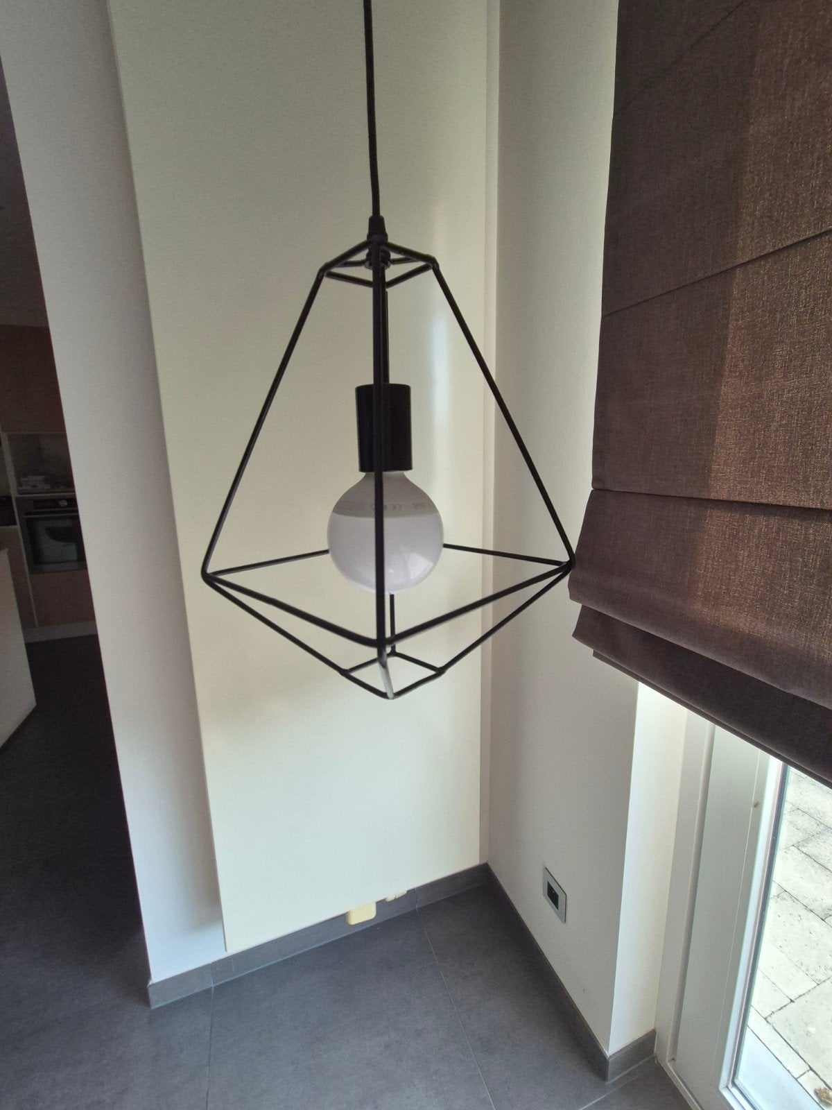 Lamp, Enlèvement