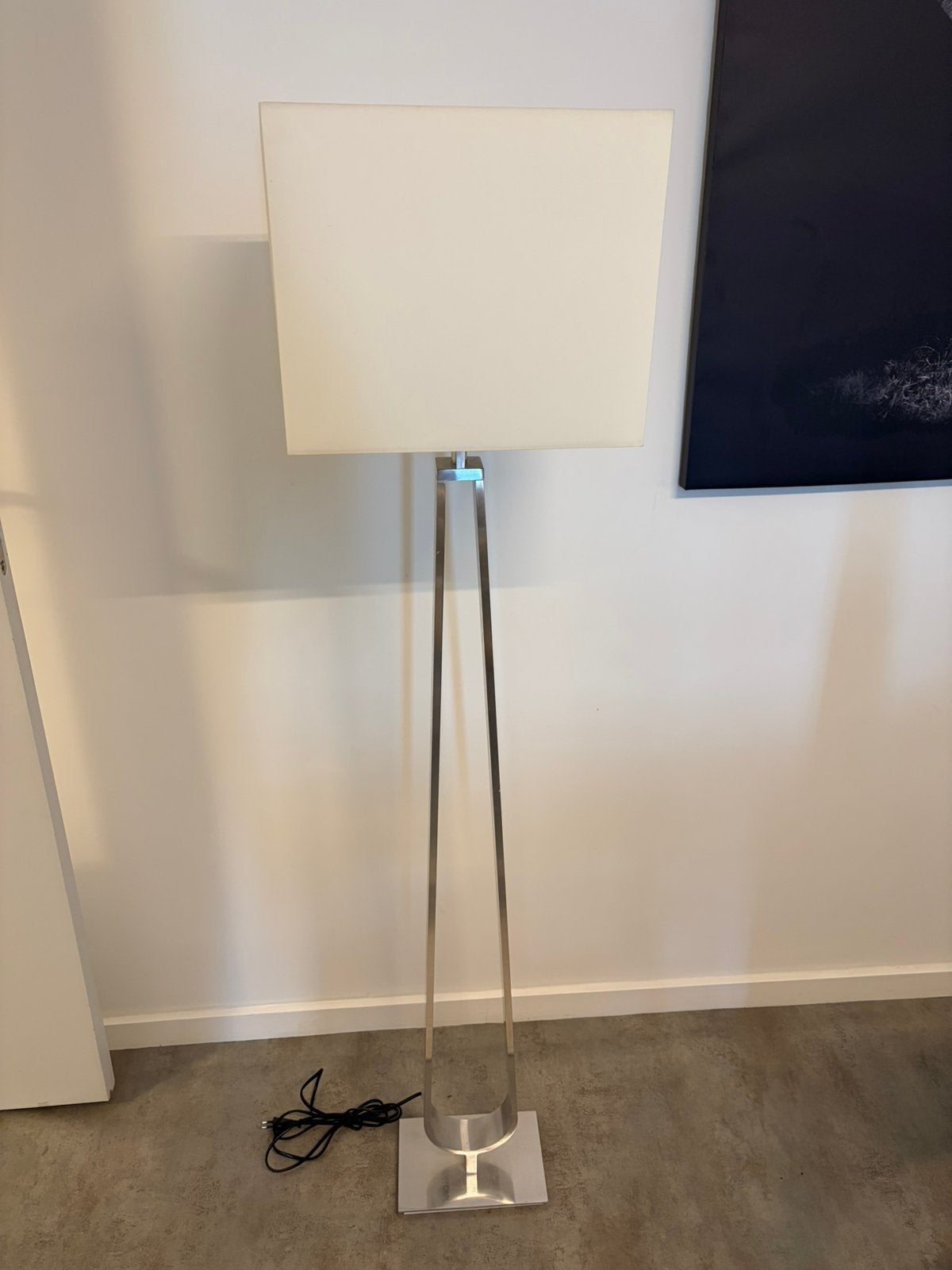 Lampe ikea, Enlèvement, Utilisé