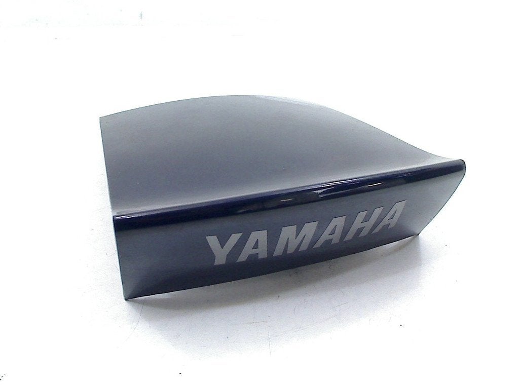 QUEUE DE CARENAGE CENTRE Yamaha, Dhr. S. di Majo, Utilisé, Info@cama-motorparts.nl, P.J. Troelstraweg 8 8
3144 CX  MAASSLUIS, NL