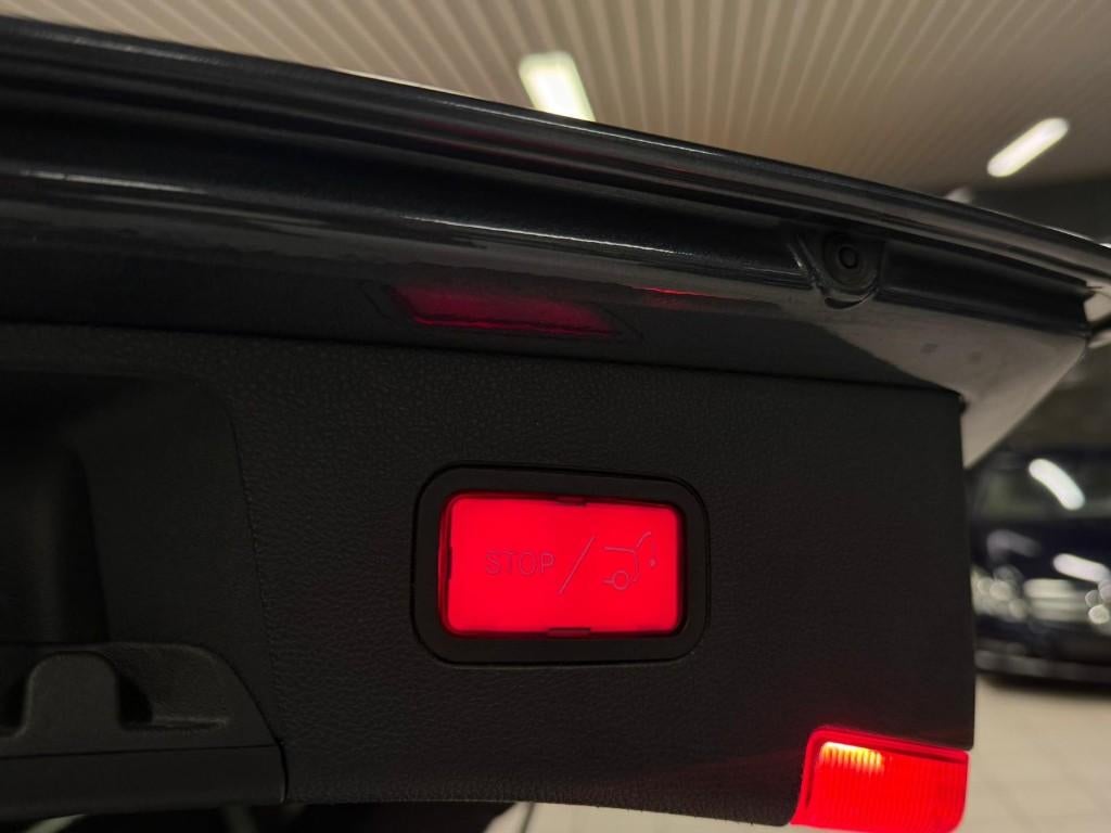 Mercedes-Benz E200 BlueTEC 2.2D 100 kW jaar 2016, 204.000 km, Autos, Mercedes-Benz, Cuir, Achat, Euro 6, Entreprise