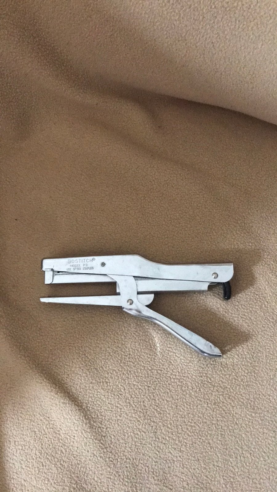 Agrafeuse Bostitch P3 robuste et légère, Comme neuf