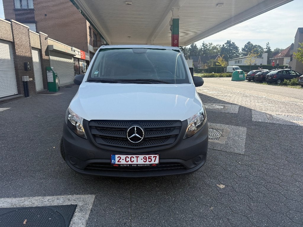 Mercedes-Benz Vito Model 2021 *ONLY 3283km* 13.182 Netto*, https://public.car-pass.be/vhr/c7dc0425-8c94-461d-b30e-27c8f118a211?lang=fr