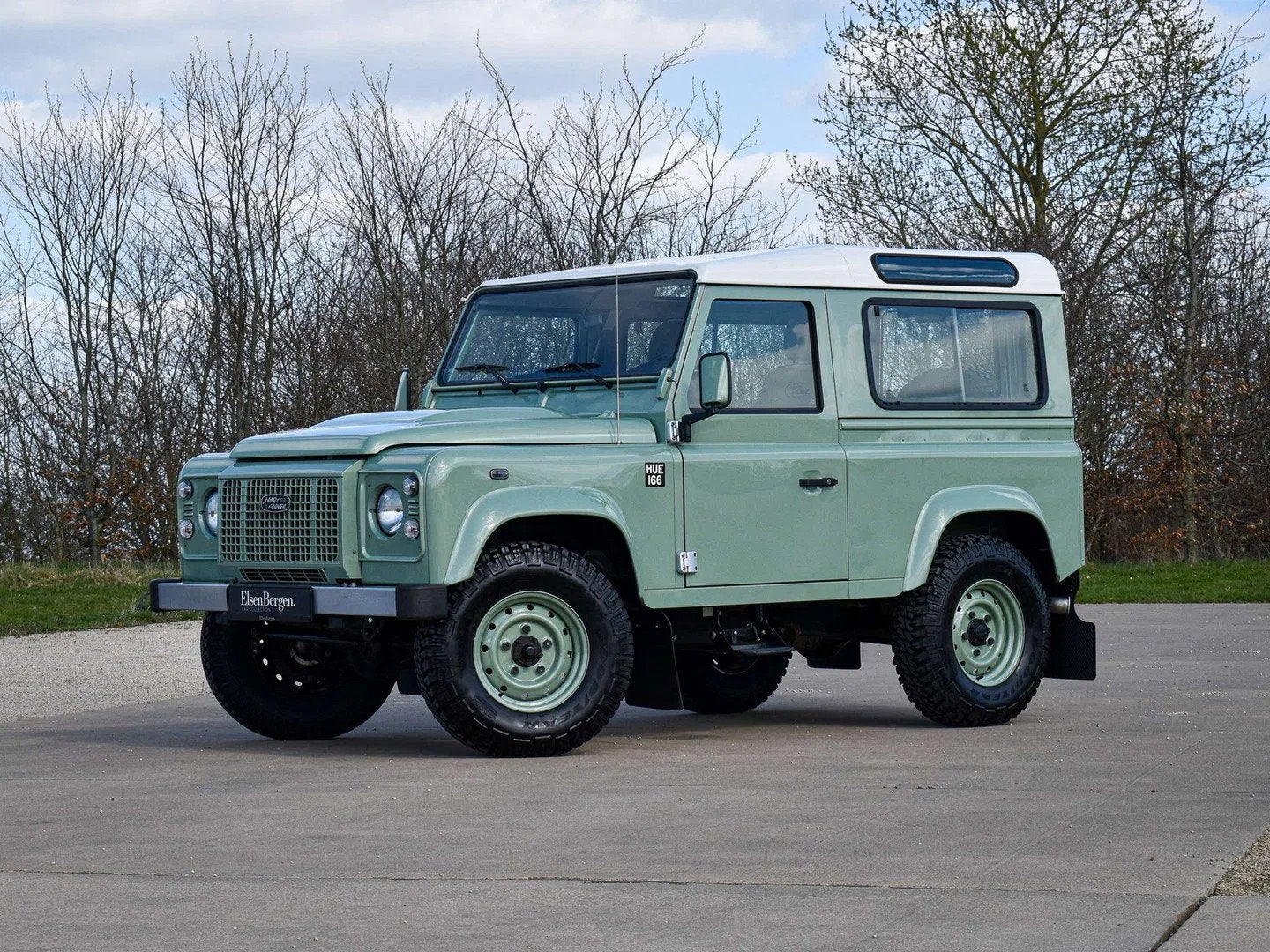 Land Rover Defender 90 / 2.2 TD4 / "Heritage Edition", 90 kW, Euro 5, Gebruikt, Beige