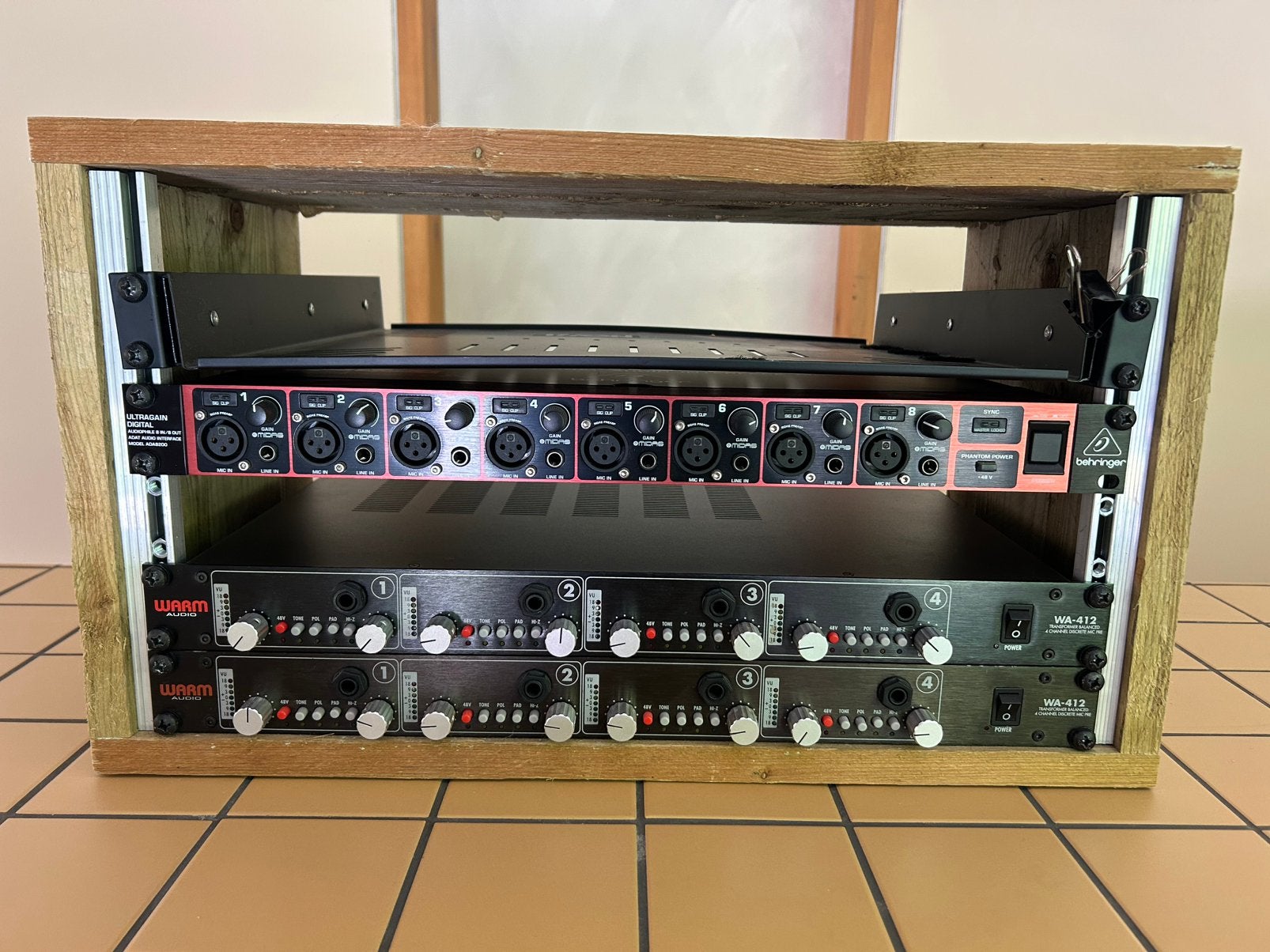 Warm audio wa 412 / Behringer ultragain ada 8200, Audio, Tv en Foto, Professionele apparaten, Ophalen, Zo goed als nieuw, Audio