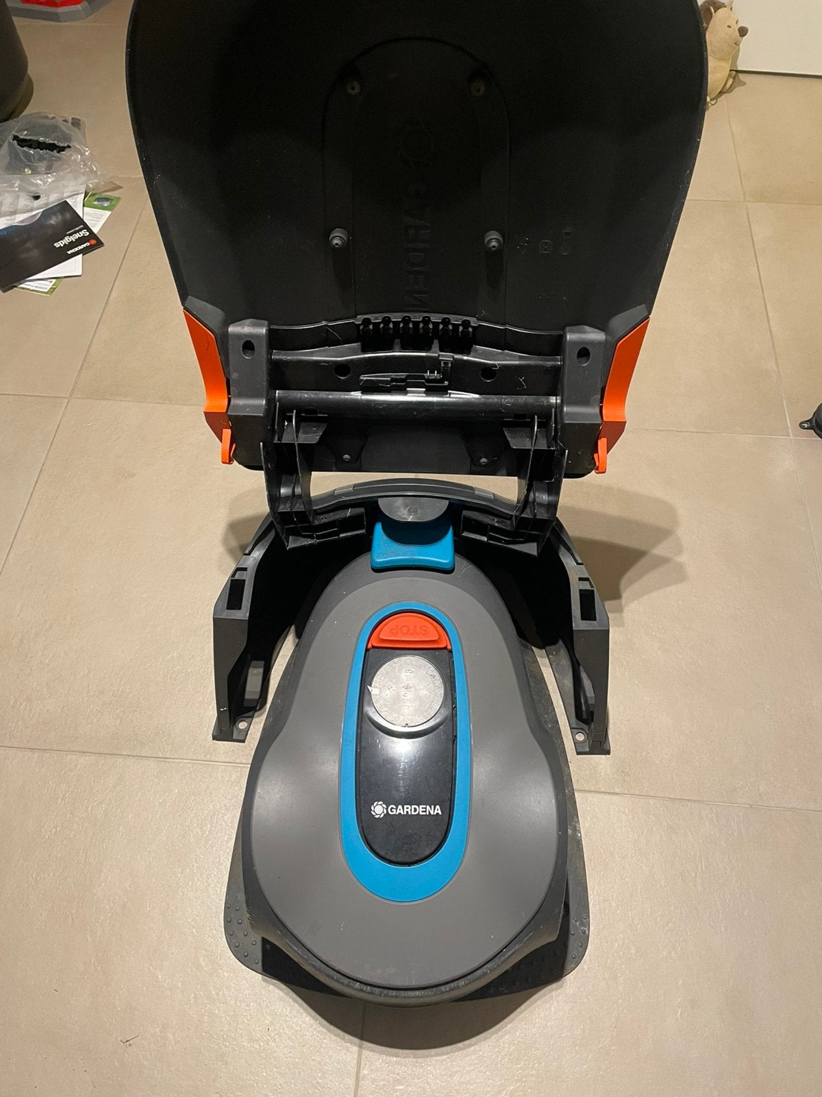 Gardena Sileno Minimo 250 robotmaaier te koop, Ophalen, Gebruikt, Minder dan 20 cm