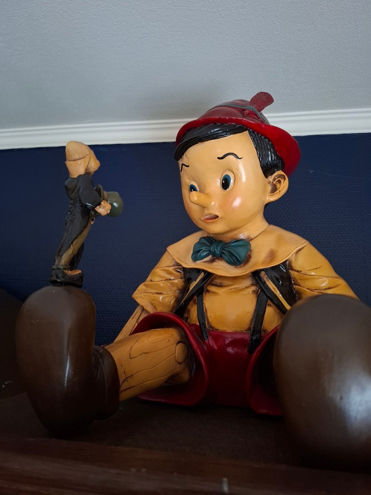 Pinokkio en Japie krekel beeld, Ophalen, Zo goed als nieuw, Beeldje of Figuurtje