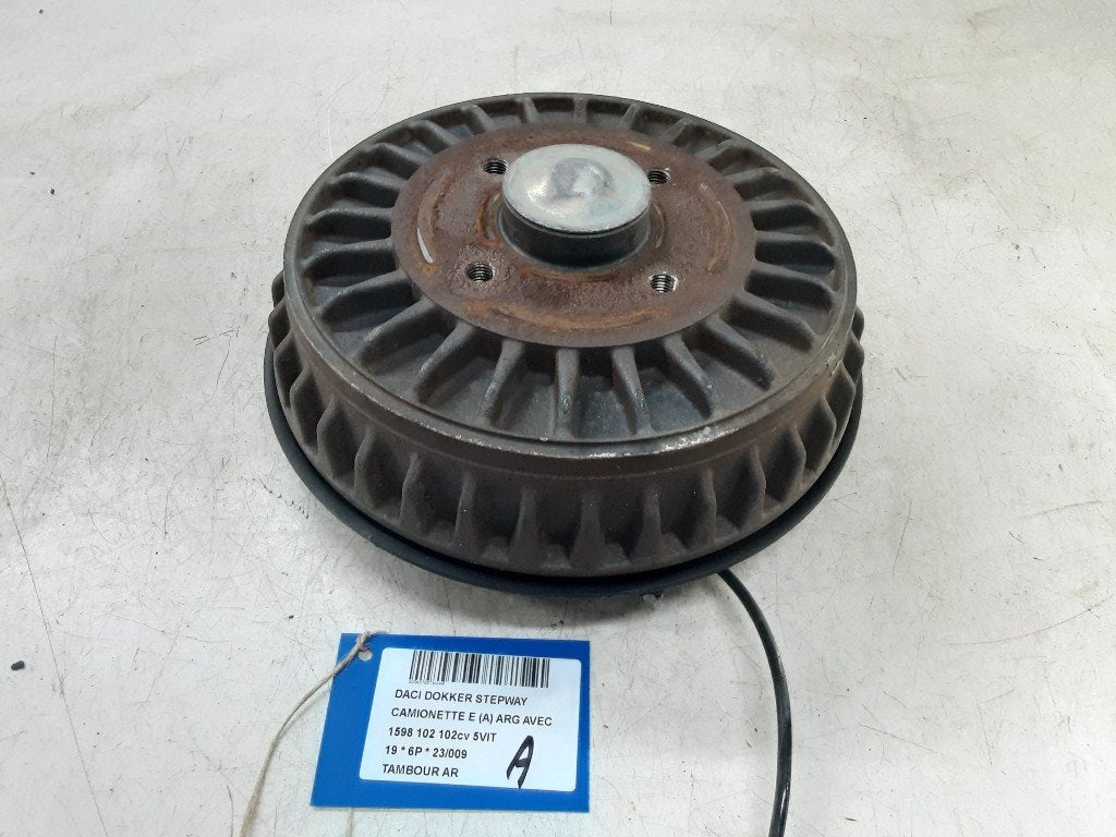 TAMBOUR DE FREIN ARRIÈRE Dacia Dokker (0S), Dacia, Mevr. I. Hauben, Utilisé, Rue de l'Espoir 34 34
4030  GRIVEGNÉE, BE