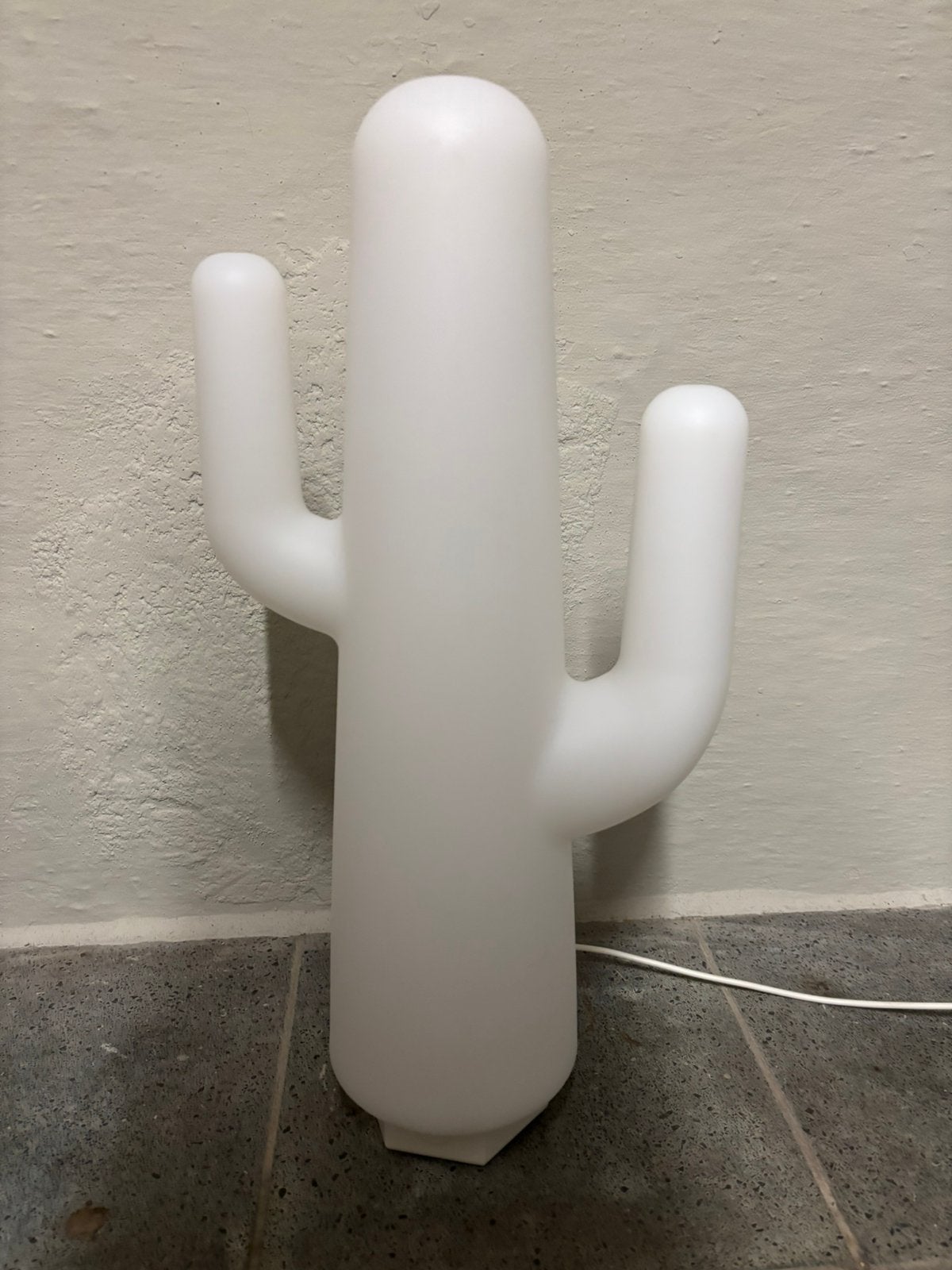 Cactus en plastique avec éclairage LED, Enlèvement ou Envoi, Moins de 100 cm, Synthétique, Utilisé