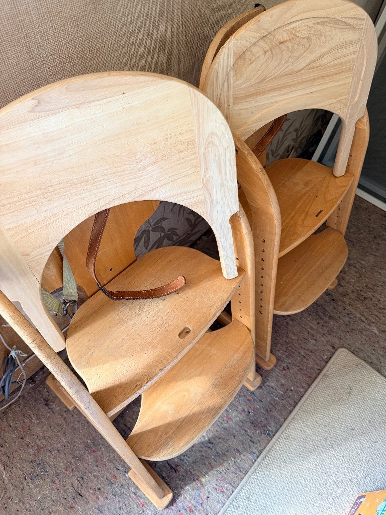 Zweedse kinderstoel trip trap like 2 stuks, Ophalen, Gebruikt, Meegroeistoel, Gordel(s)