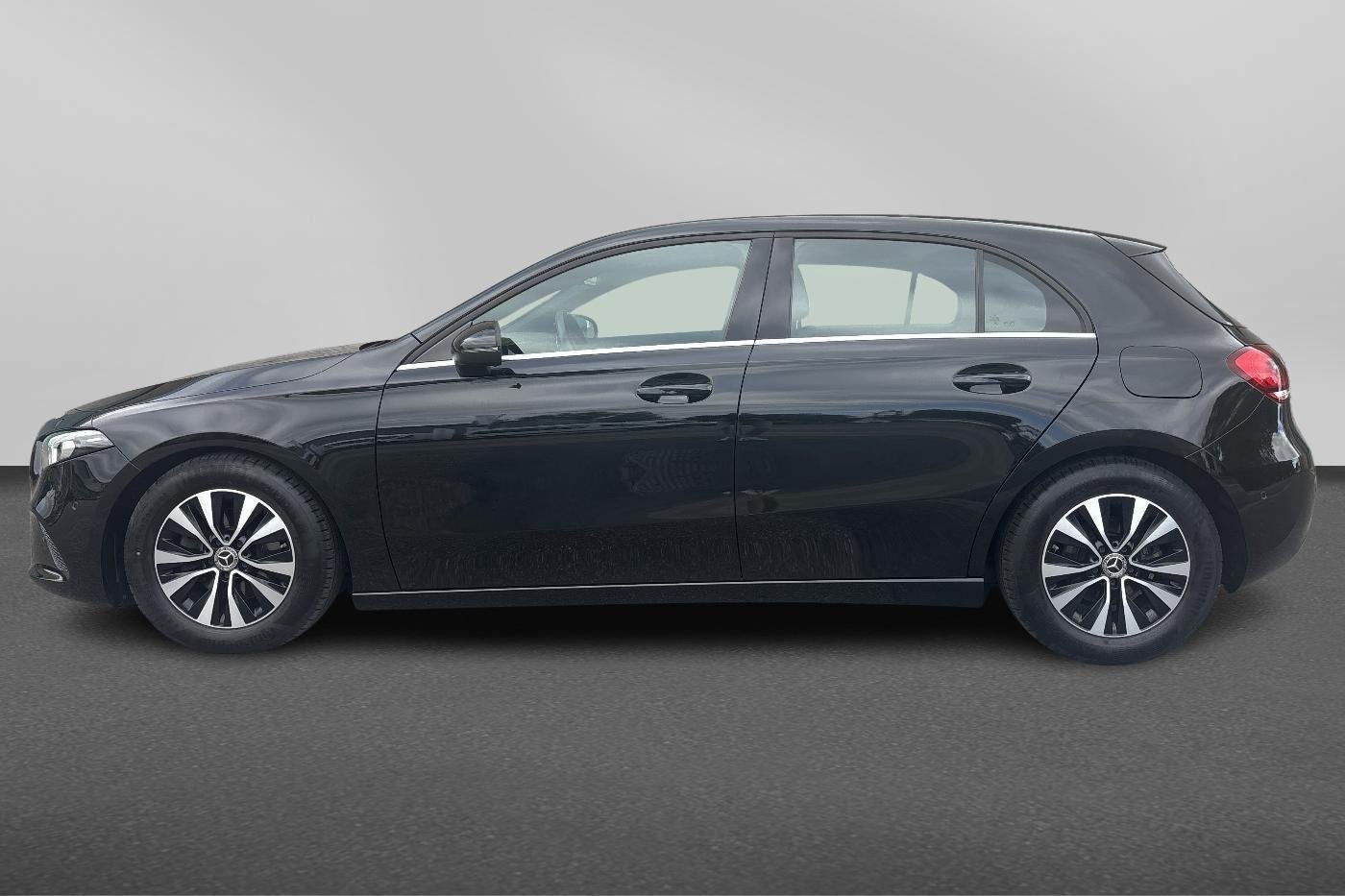 Mercedes-Benz A-Klasse A 180 d Business Solution, Auto's, Dealer onderhouden, Gebruikt, 4 cilinders, 116 pk
