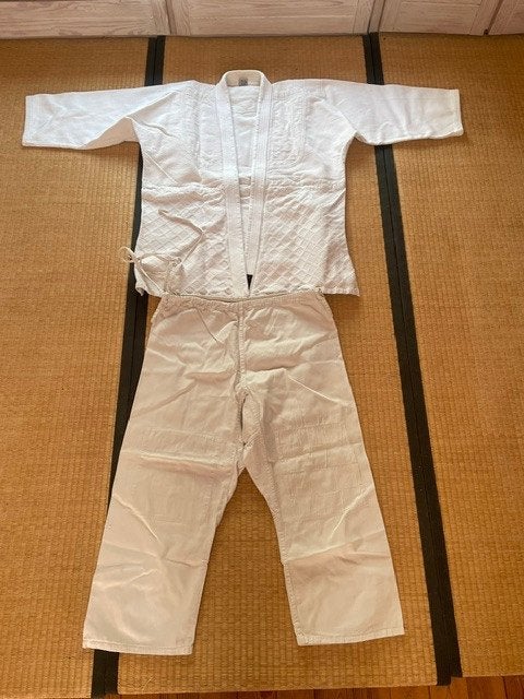 Kimono pour arts martiaux, Sports & Fitness, Judo, Comme neuf, Taille L, Vêtements d'arts martiaux