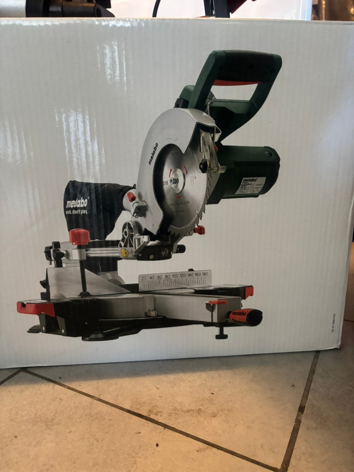 Metabo KGS 216 M zaagmachine, Ophalen, Zo goed als nieuw