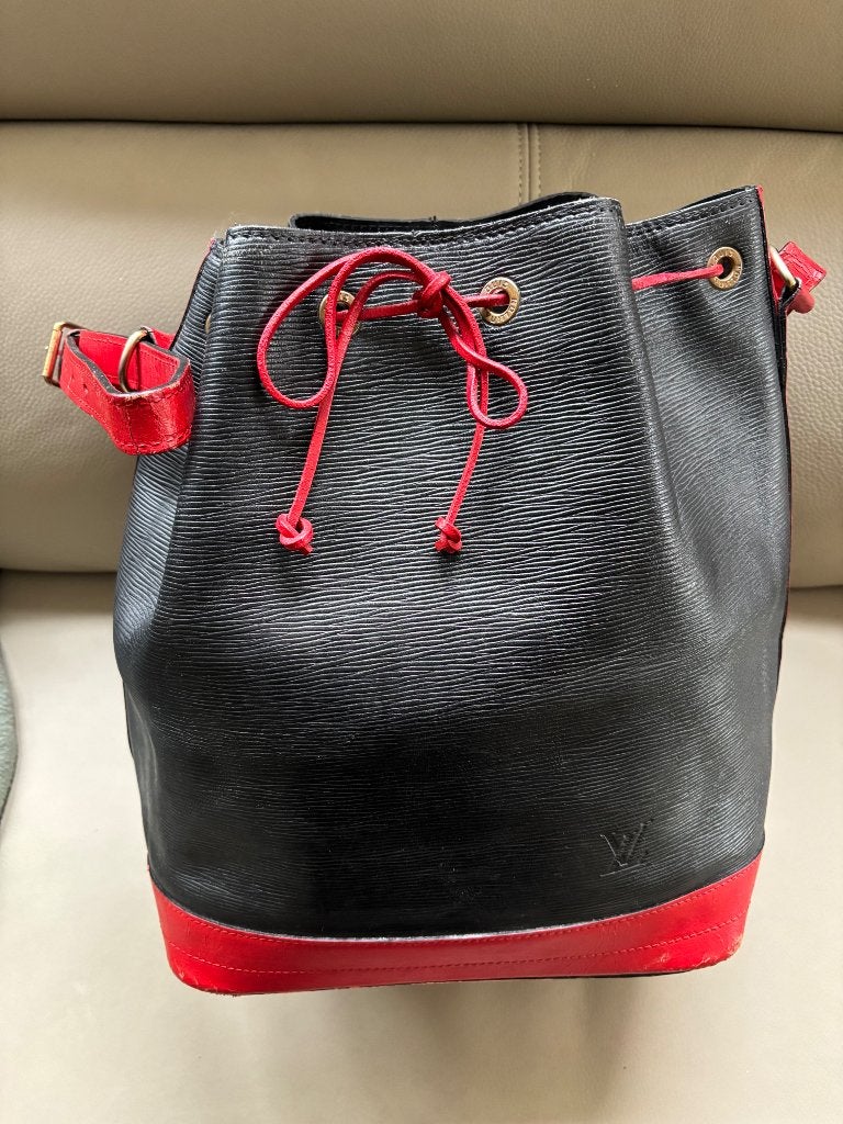 Magnifique Louis Vuitton Noé vintage, Bijoux, Sacs & Beauté, Enlèvement ou Envoi, Utilisé, Noir, Sac à bandoulière