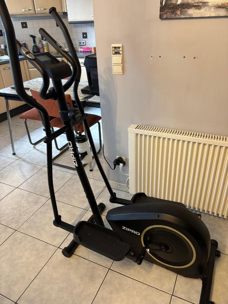 Vélo elliptique ZIPRO – excellent état – peu utilisé, Enlèvement, Comme neuf, Vélo elliptique