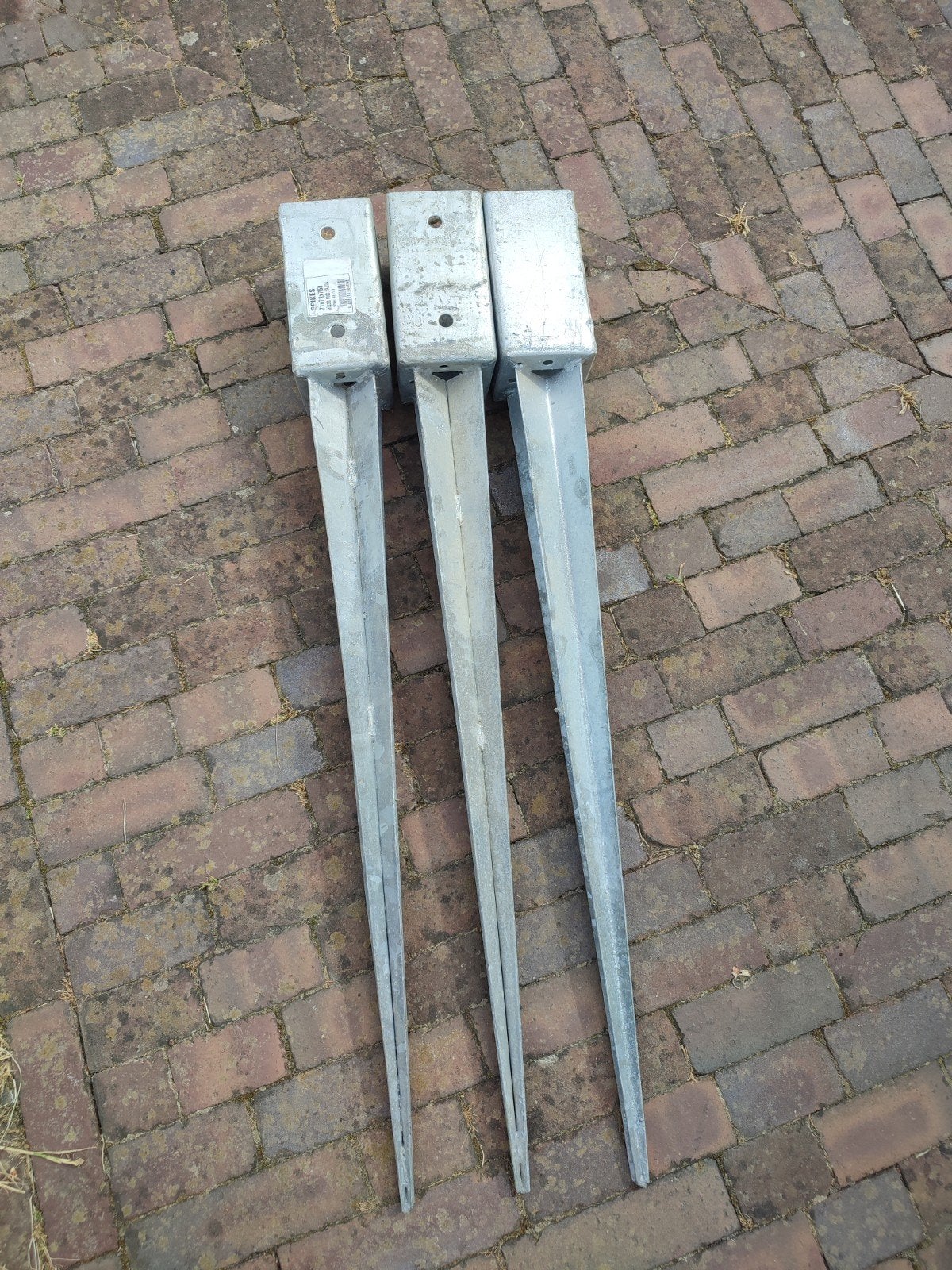 Paalhouder met punt, grondanker, Enlèvement