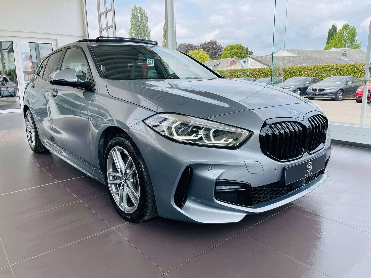 BMW 1 Serie 118 iA * GARANTIE + PACK M + TOIT PANO + LED + G, Argent ou Gris, Achat, Entreprise, 5 portes