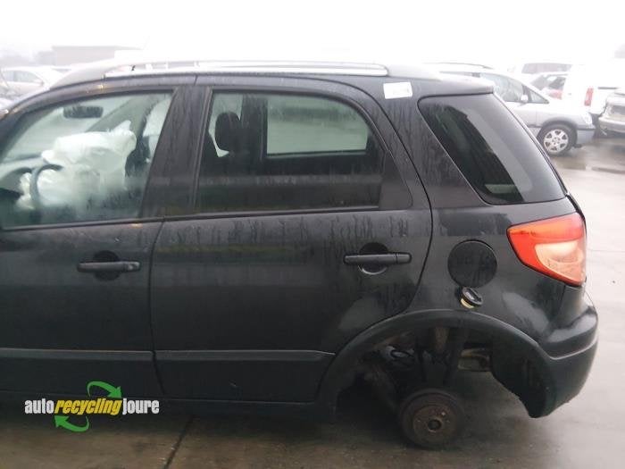 Portier 4Deurs links-achter van een Fiat Sedici (ZGE), Gebruikt, -, Deur, -