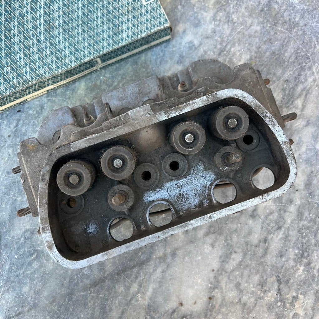 VW 1200 cilinderkop 113101371F, Ophalen of Verzenden, Gebruikt