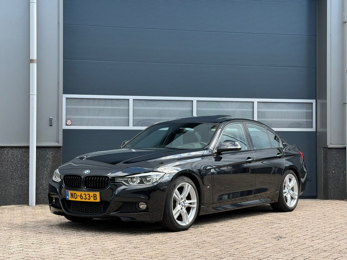 BMW 330 3-serie 330e Centennial High Executive bj.2016 M-spo, Auto's, BMW, Automaat, Zwart, Zwart, Berline