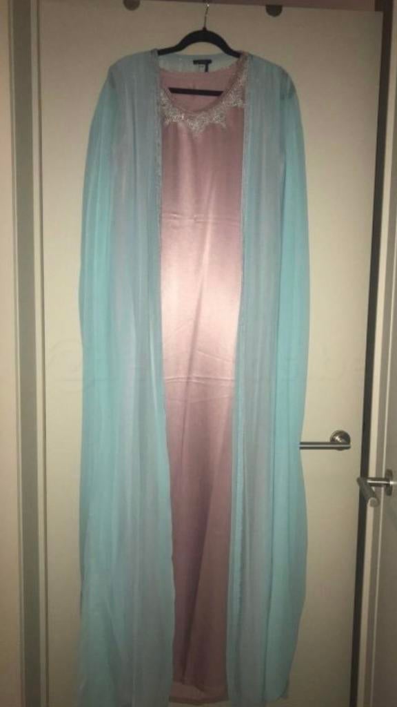 Nieuwe feestkleedjes met riem, Kleding | Dames, Ophalen, Nieuw
