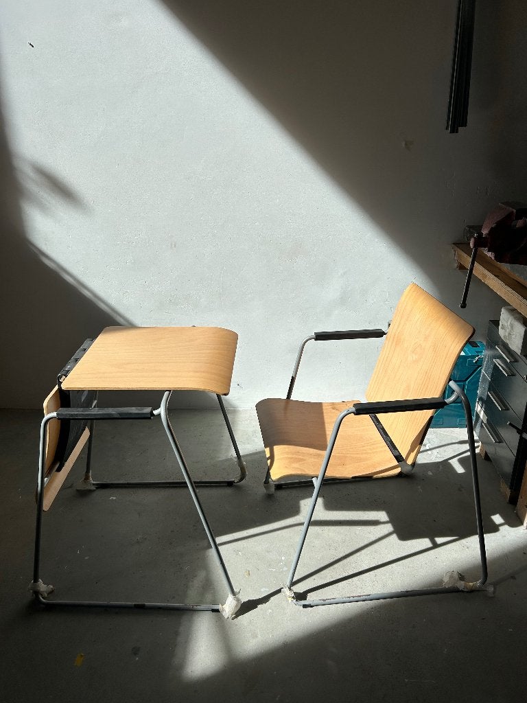 Set van 4x SeatTable Design Stoelen / Tafels – Ilian Milinov, Huis en Inrichting, Ophalen, Zo goed als nieuw, Grijs