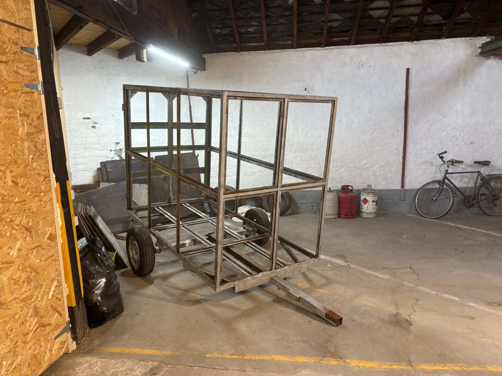Chassis gesloten aanhangwagen, Enlèvement