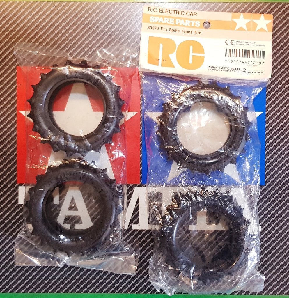 Ensemble de pneus Tamiya à crampons avant et arrière neufs, Hobby & Loisirs créatifs, Modélisme | Radiocommandé & Téléguidé | Voitures