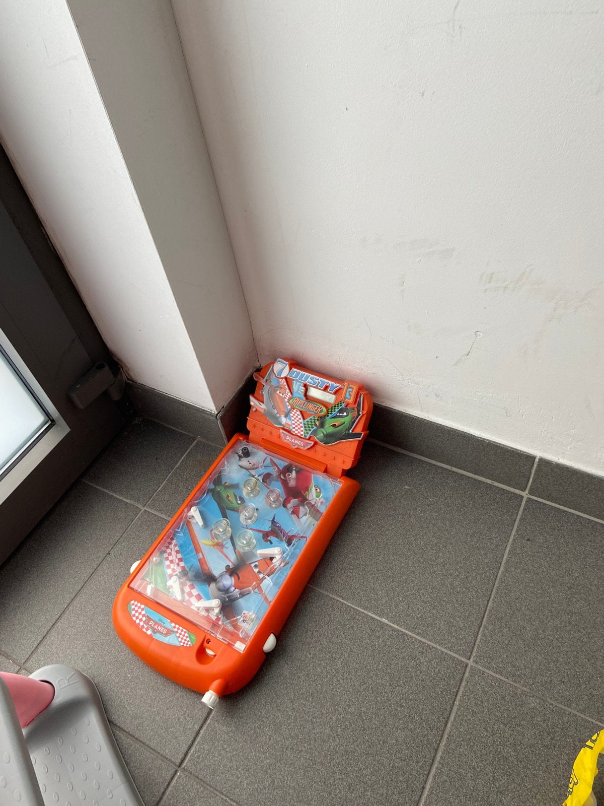 Tafel flipperkast, Ophalen, Gebruikt