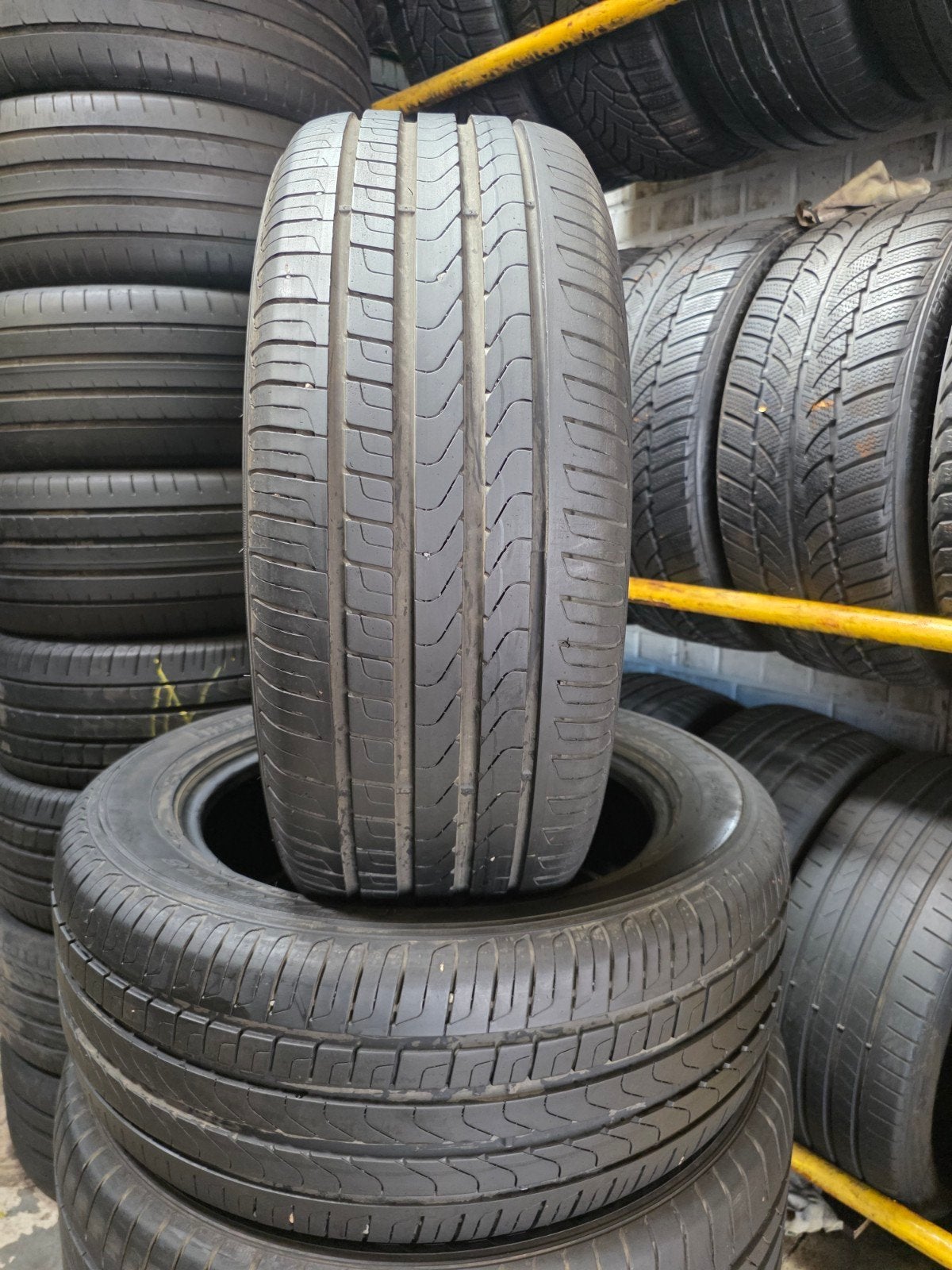 235 55 18 pirelli avec montage et équilibrage, Enlèvement