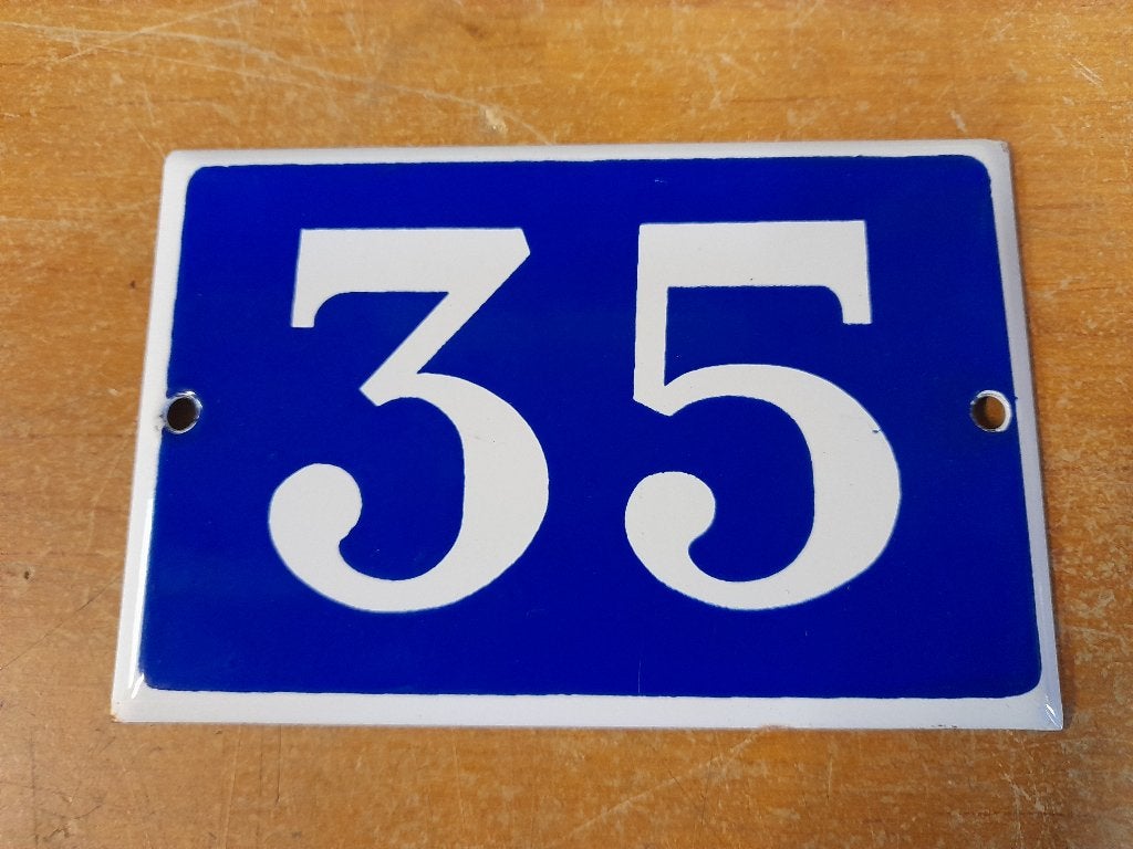 plaque de rue 35 numero emaillée 15x10 cms, Enlèvement ou Envoi, Utilisé, Autres types