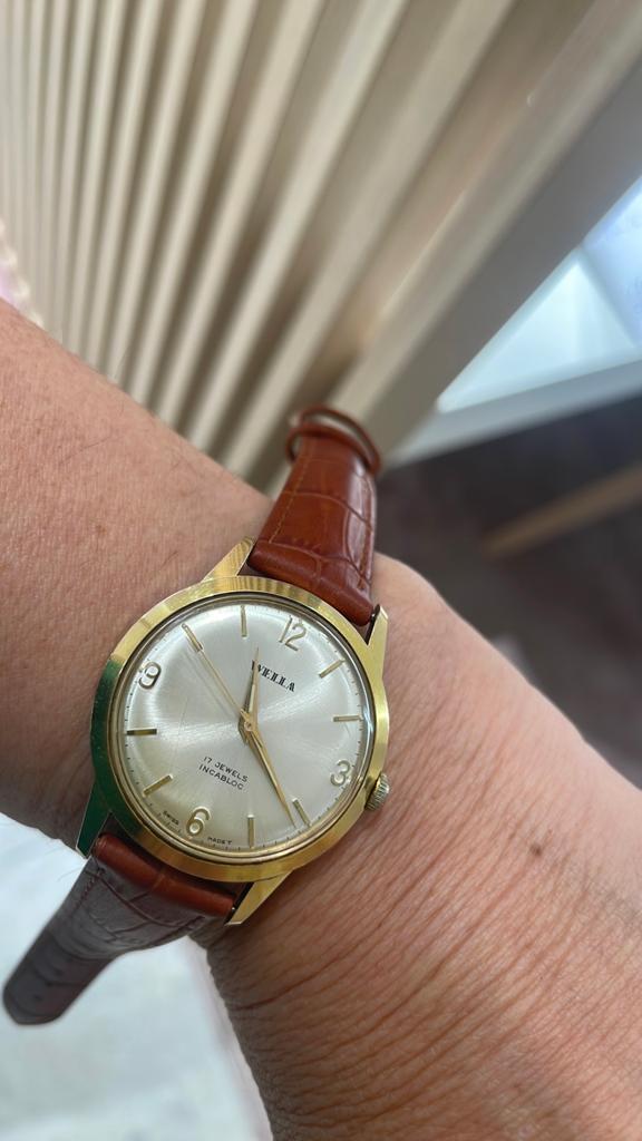Wella, Bijoux, Sacs & Beauté, Montres | Anciennes | Antiquités, Montre-bracelet, Autres marques, Avec bracelet, Acier
