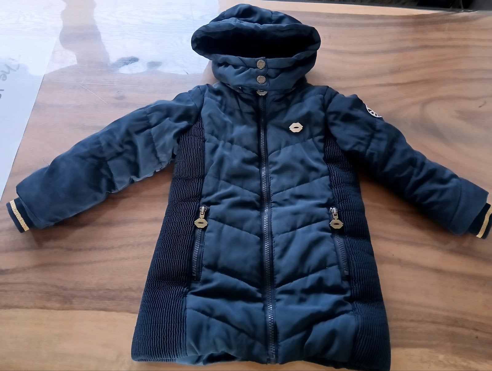 Veste d'hiver doublée bleue Taille 98/104, Enlèvement ou Envoi, Manteau