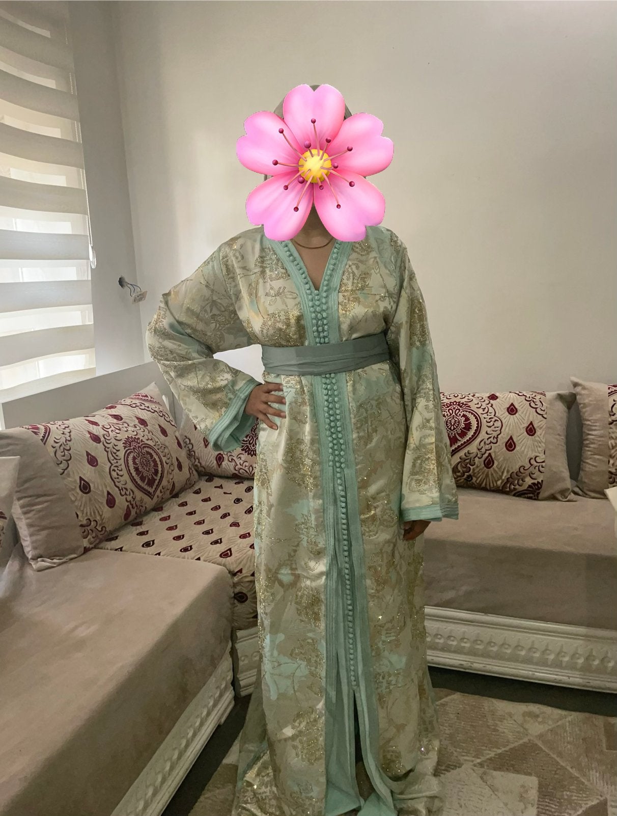 Caftan, Enlèvement, Comme neuf