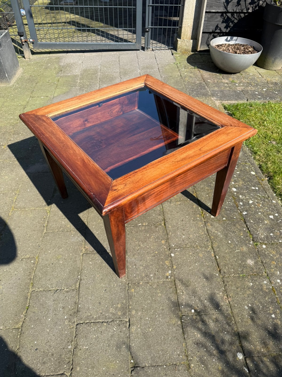 Antieke teakhouten tafel 70 x 70 cm houten antiek, Huis en Inrichting, Tafels | Salontafels, Ophalen, Zo goed als nieuw