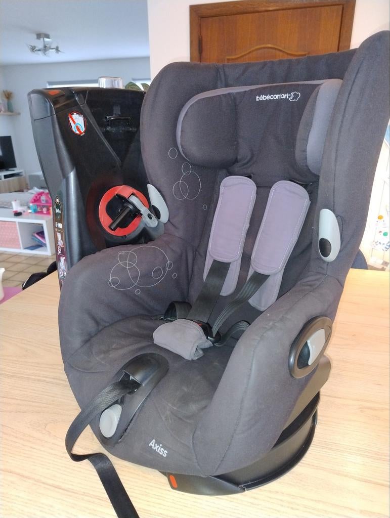 Draaibare autostoel bébéconfort Axiss, Kinderen en Baby's, Autostoeltjes, Ophalen