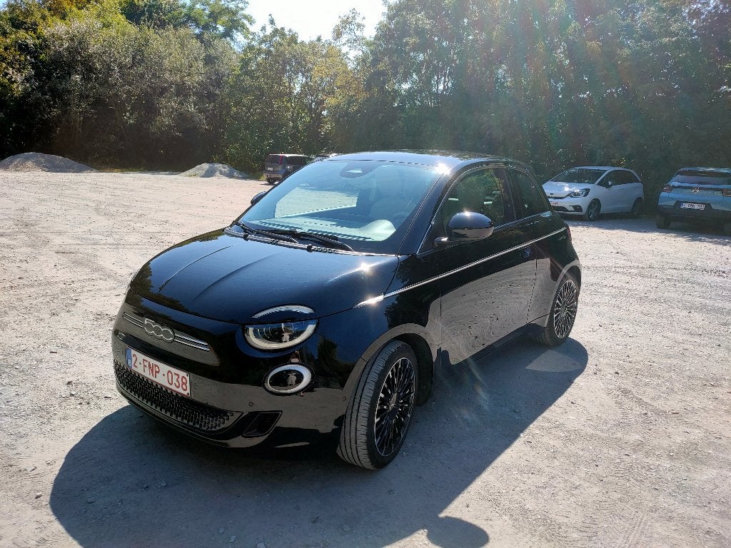 Fiat 500e 3+1 La Prima (2023) zwart, Autos, Achat, 87 kW, Volant multifonction, Autre