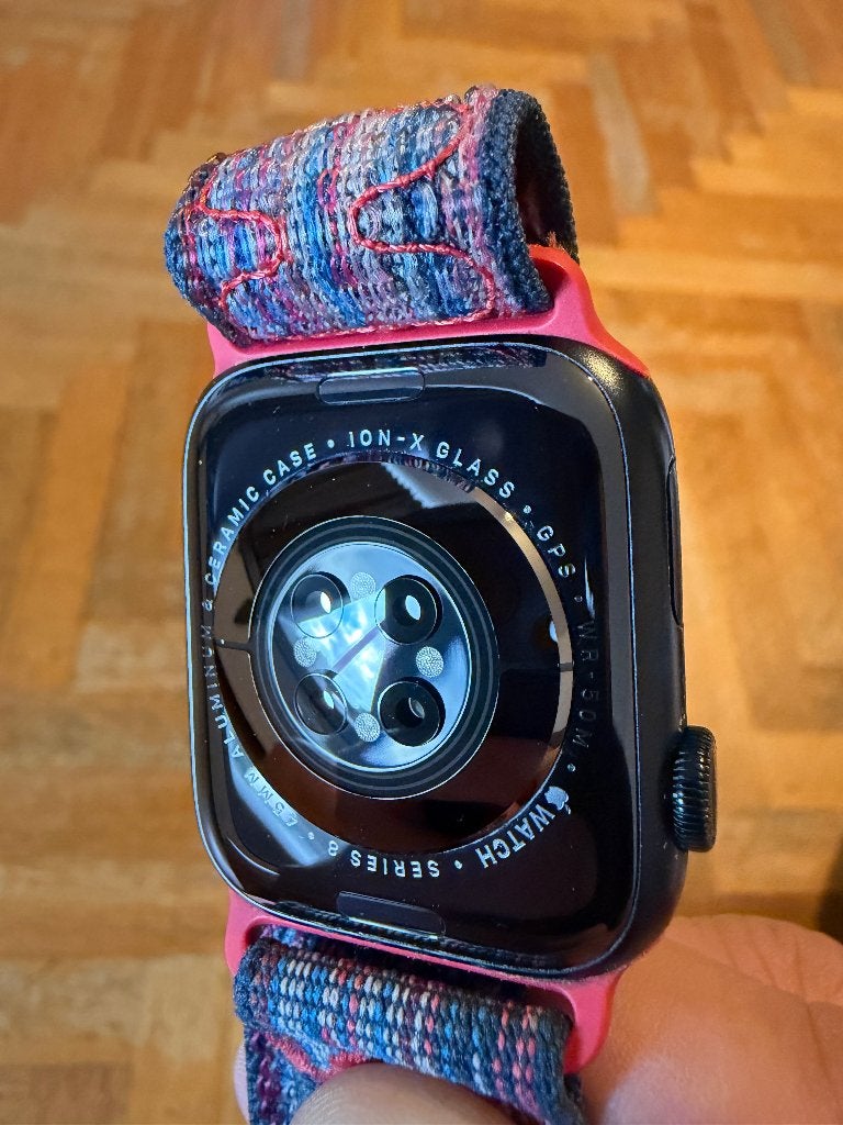 Apple Watch Series 8 - 45 mm – Noir - GPS, Niveau de stress, Étanche, Enlèvement ou Envoi, Apple Watch