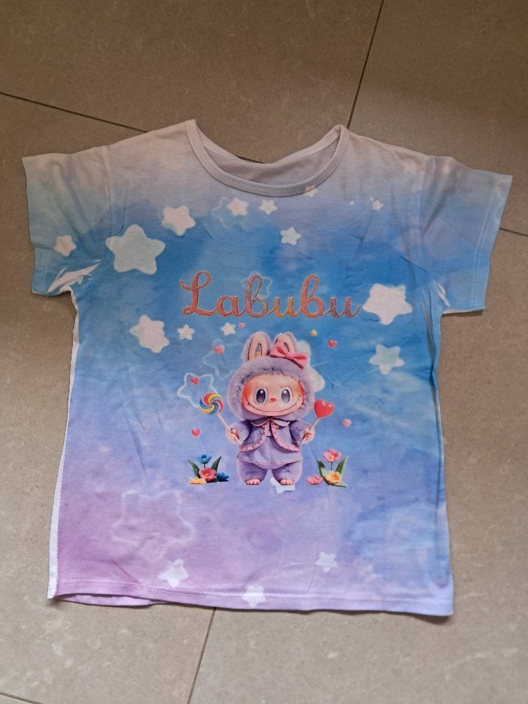 t shirt Labubu 8 jaar, Enfants & Bébés, Vêtements enfant | Autre, Enlèvement ou Envoi, Comme neuf, Onbekend, Fille
