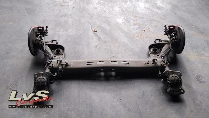 Arbre entraînement roue avant d'un Volkswagen Polo, Volkswagen, -, 3 mois de garantie, Utilisé