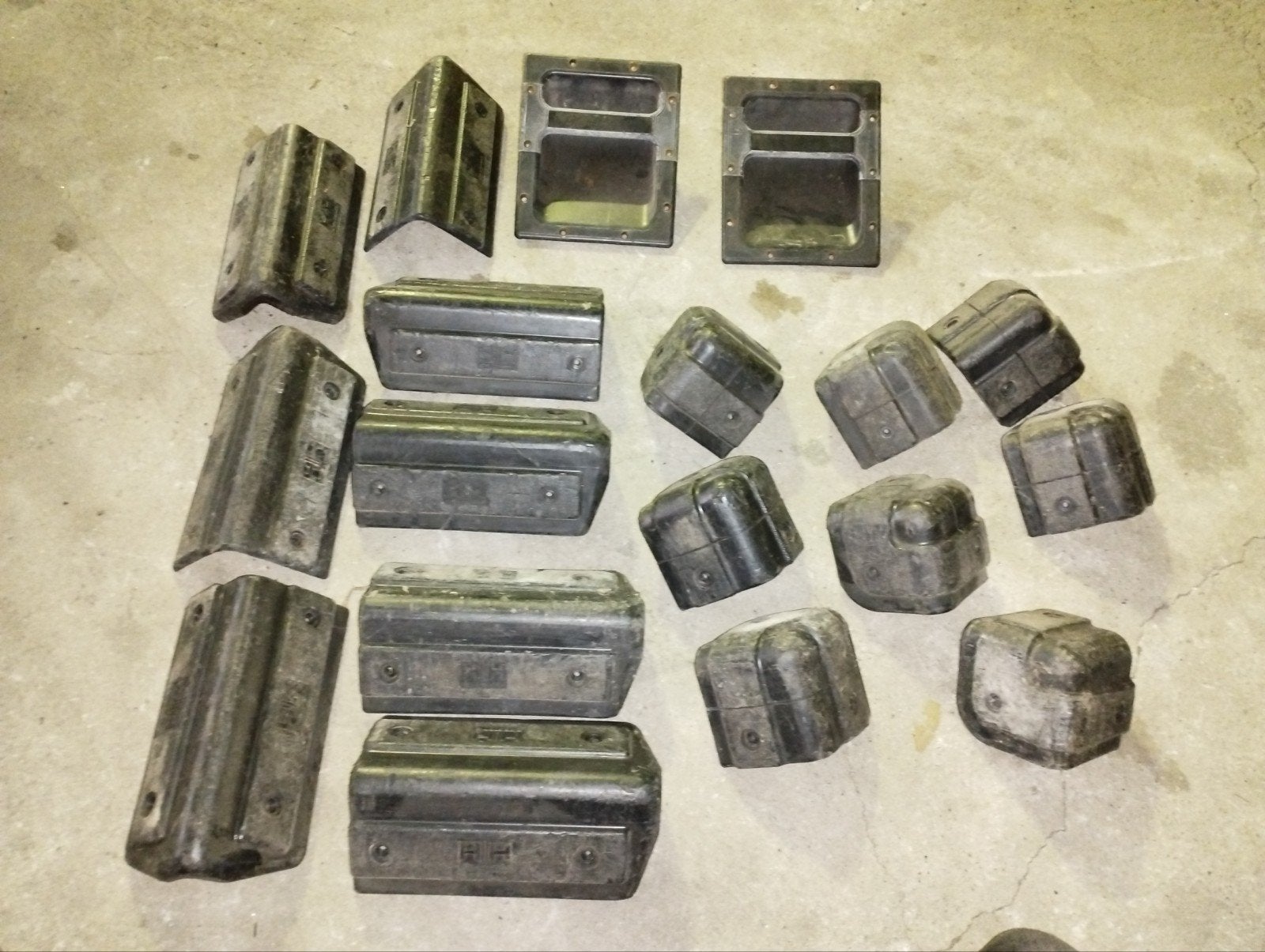 Renforts pour coins de caissons sonorisation, Musique & Instruments, Enlèvement