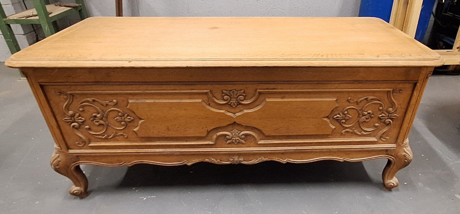 ancien meuble coffre en chêne, Enlèvement, Utilisé, 50 – 75, 100 à 150 cm