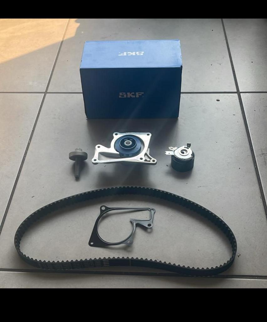 DISTRIBUTION POMPE À EAU 1.5 BLUE DCI RENAULT SKF 2019-2024, Autos : Pièces & Accessoires, Commande, Nissan, Renault, Dacia, Neuf
